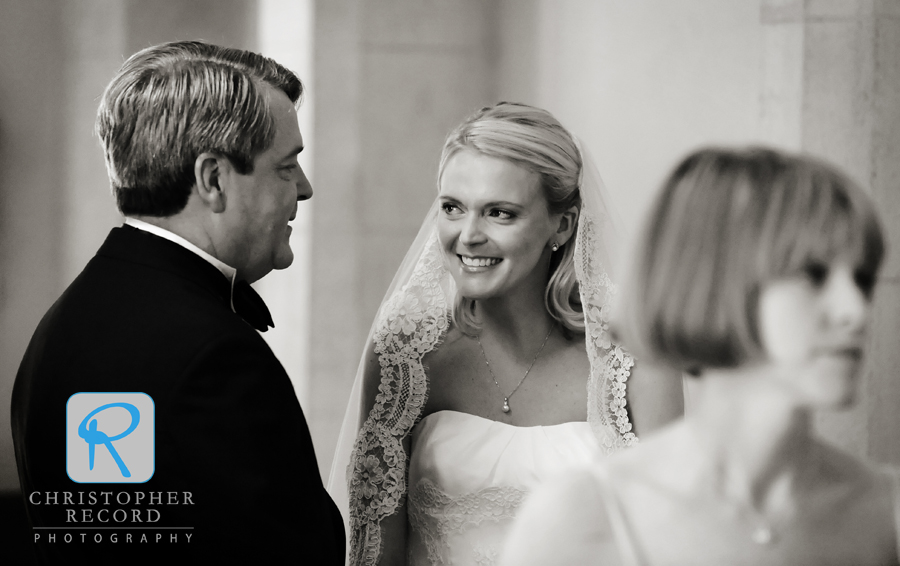 Katie and her father share a nice moment as they prepare to walk down the aisle