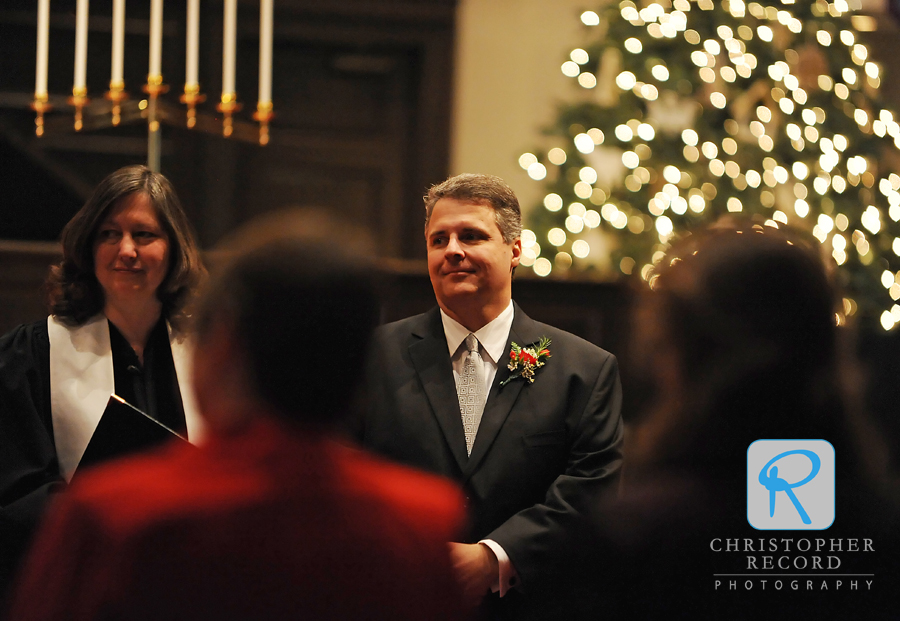 Pete watches Barbara enter the church as Rev. McConnell looks on