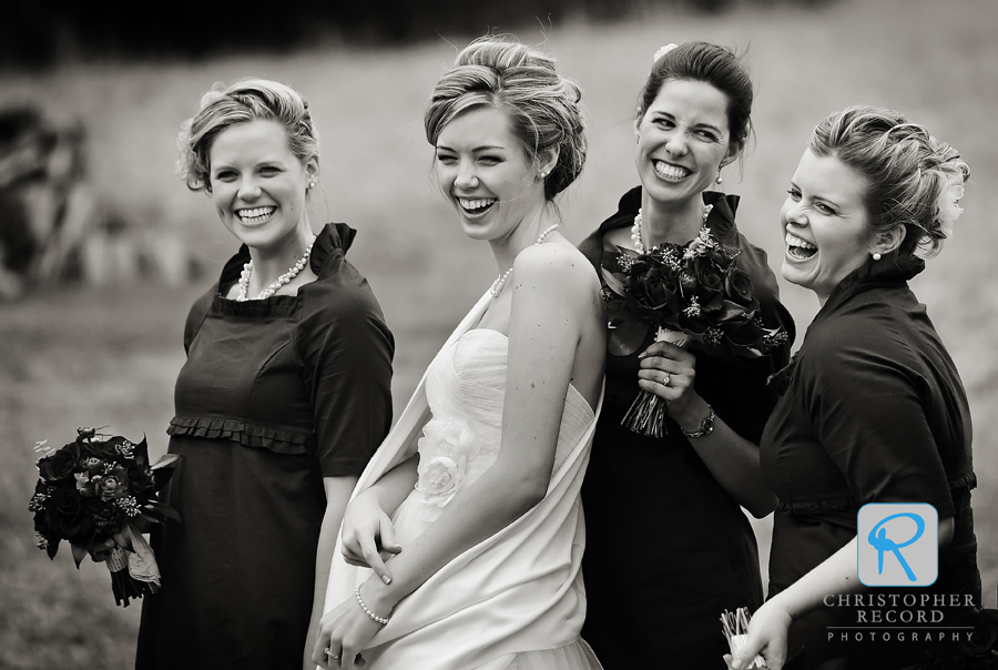 Kristin gets Liz and some of the bridesmaids laughing during the photo shoot