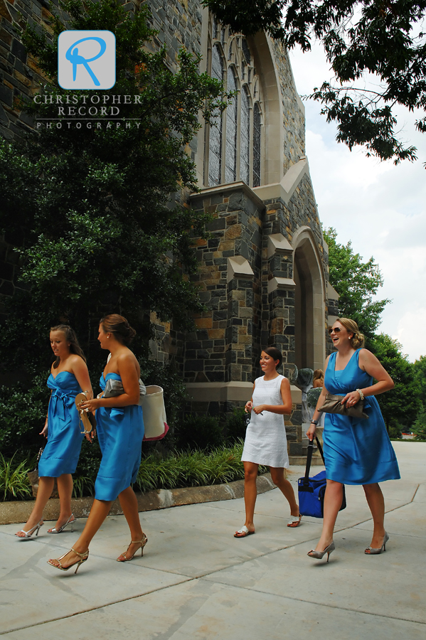 Tanner and the bridesmaids arrive at Myers Park Presbyterian Church