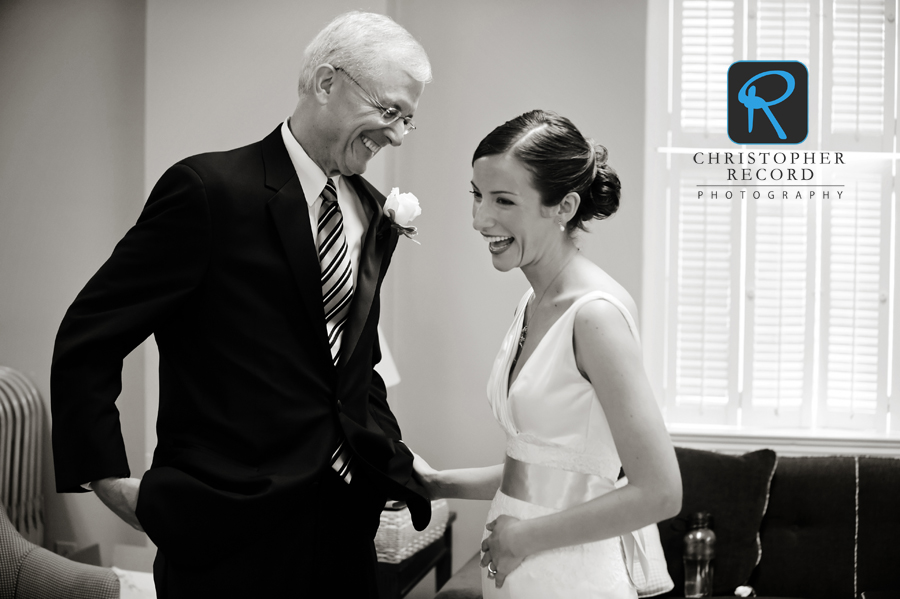 Ann and her father Hart talk just prior to the service