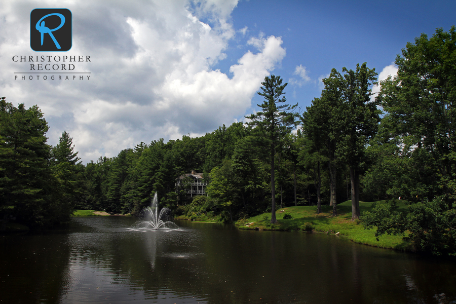 Beautiful mountain setting outside the Lakehouse