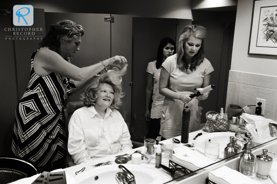 Ellen's mother Sharon gets some help with her hair