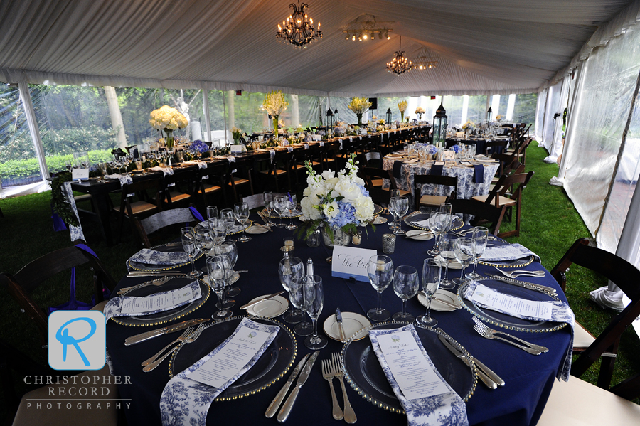 Magnificent setting in the tent at The Duke Mansion (The design a collaboration between Margaret and Lynette of The Bloom Room)
